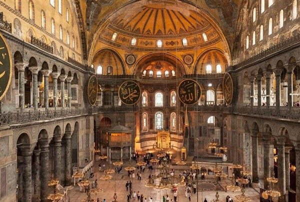 Sanal Ortamda Geziyoruz; Ayasofya ve Melekleri