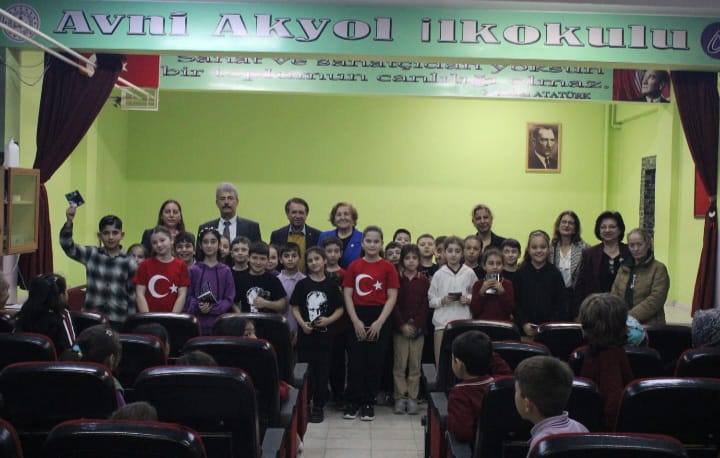“Çocuk Gözüyle Atatürk’’ Şiir Yarışması Sonuçlandı